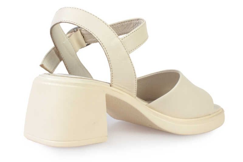 Босоніжки жіночі ModaMilano 8301674_(2) - жіноче взуття від Moda Milano