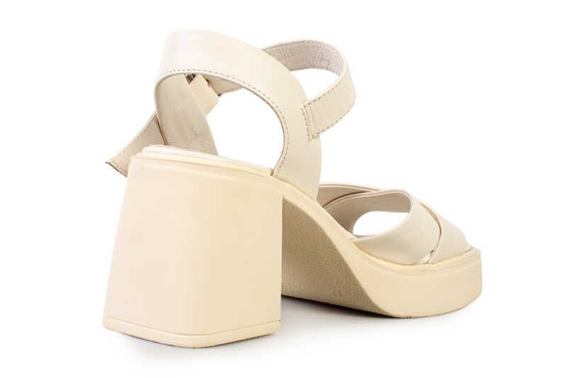 Босоніжки жіночі ModaMilano 8301675_(2) - жіноче взуття від Moda Milano